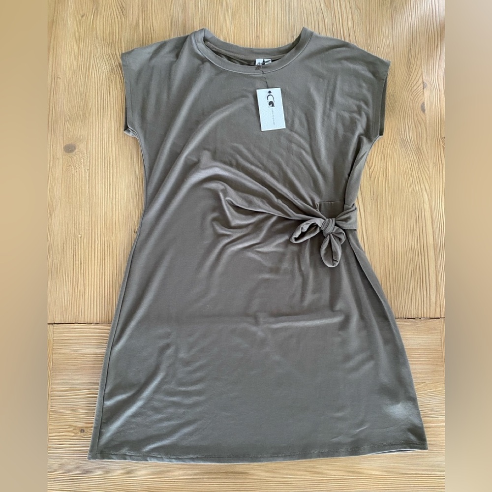 Stylish cable & Gage Olive Green Tie-Waist Dress